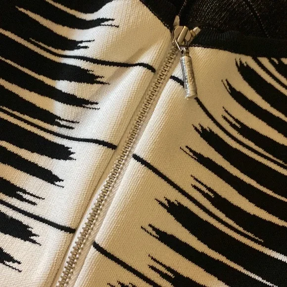 One Shoulder Guess Fitted Dress - Picture 7 of 10